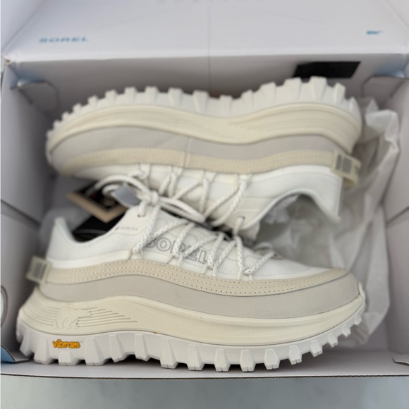 ⭐️NWT⭐️ Sorel Callsign Horizon Low GTX Shoes - Picture 3 of 8